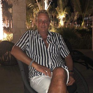 Meet your Posher, Michel